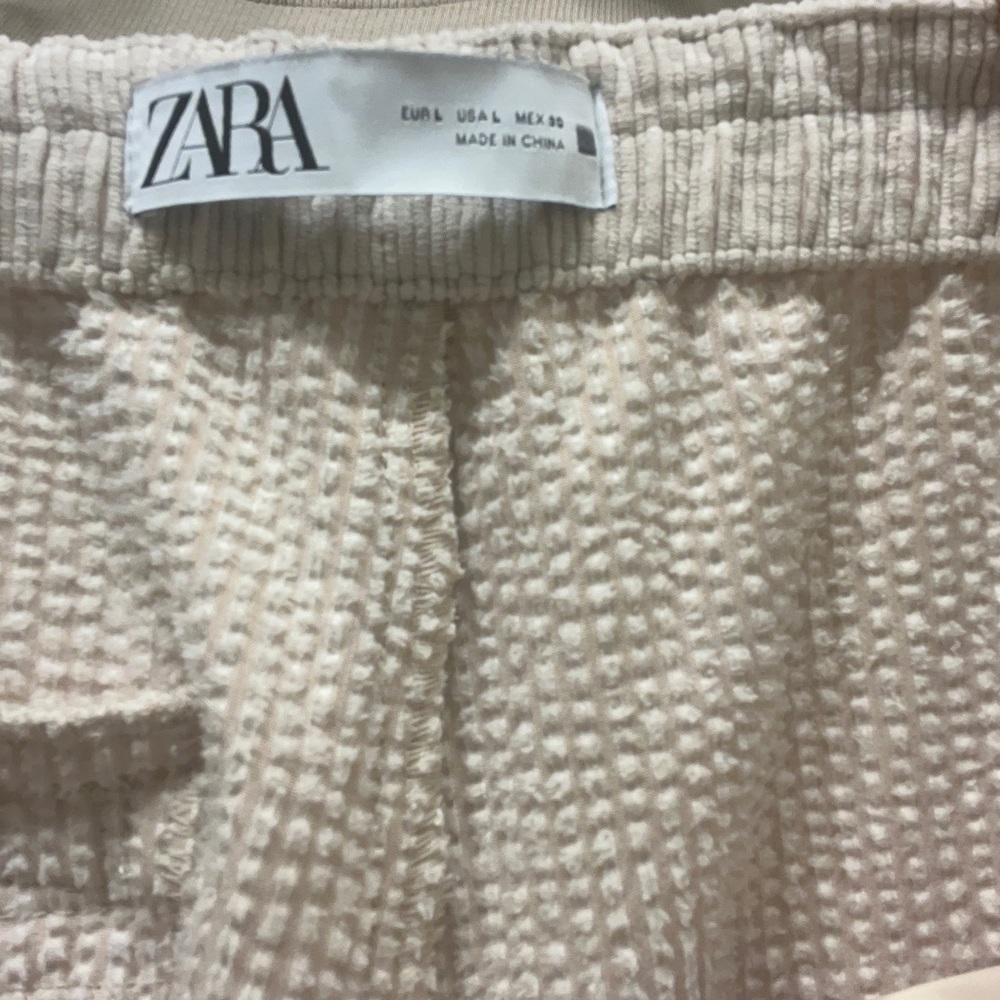 Zara -Ribbed pants - Picture 3 of 4